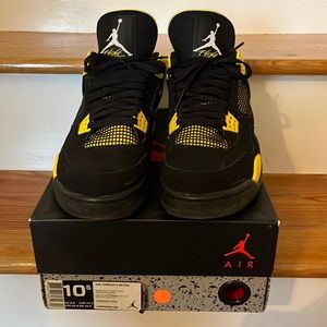 Air Jordan Thunder 4s